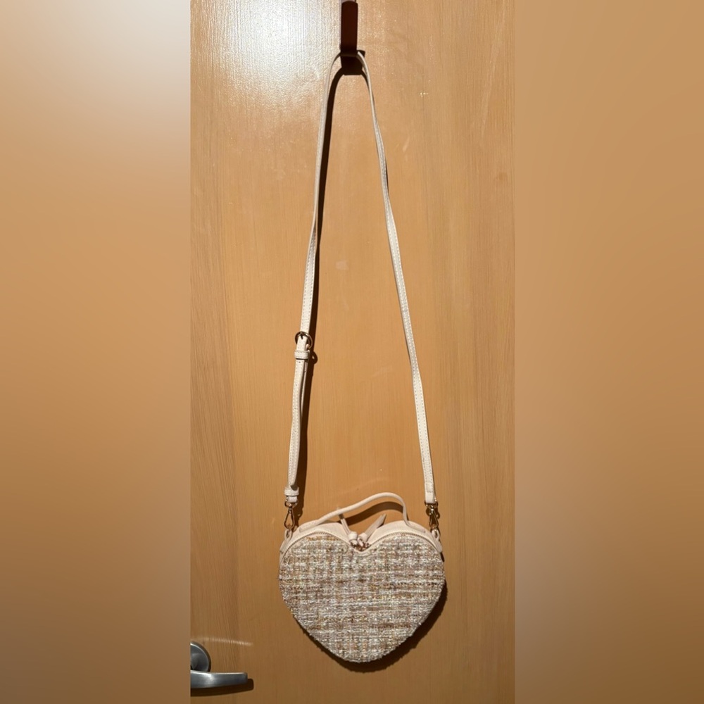 LC Lauren Conrad Tweed Boucle Shimmer Heart Shaped Purse Bag Like New - Picture 3 of 7